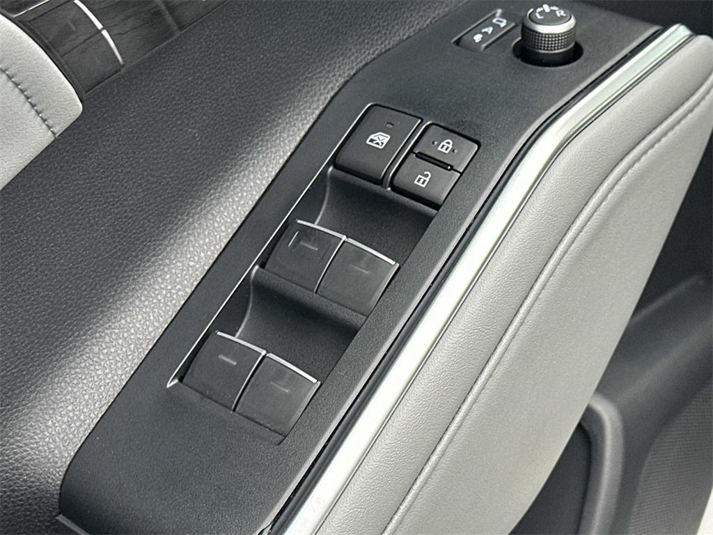 used 2024 Toyota Highlander car, priced at $43,750