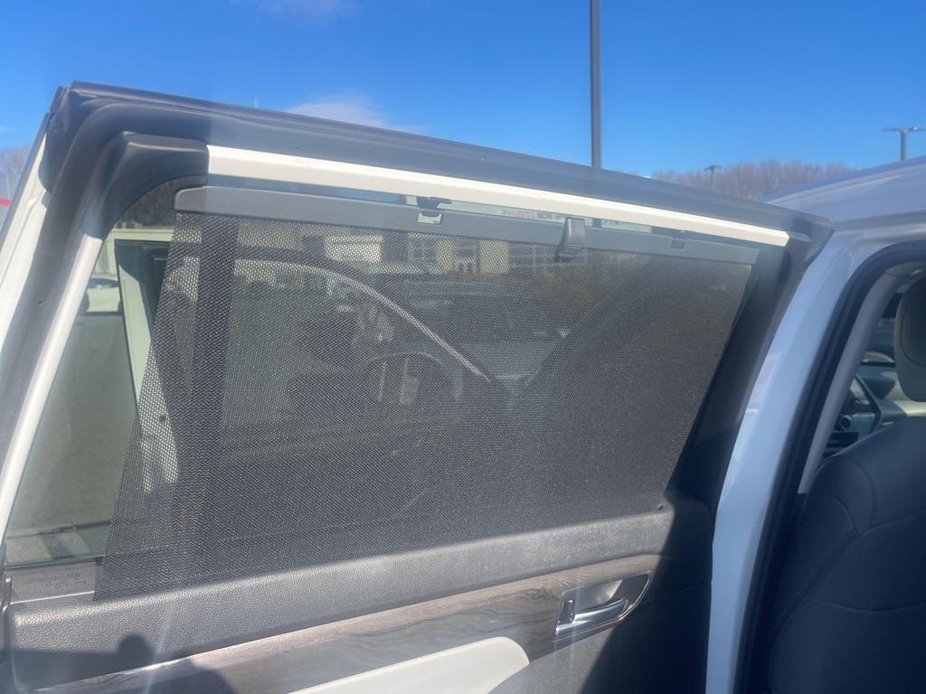 used 2024 Toyota Highlander car, priced at $43,500