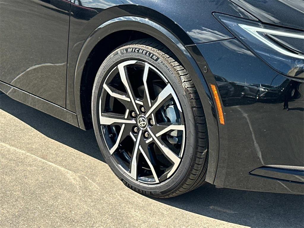 new 2025 Toyota Prius Plug-In Hybrid car, priced at $44,159