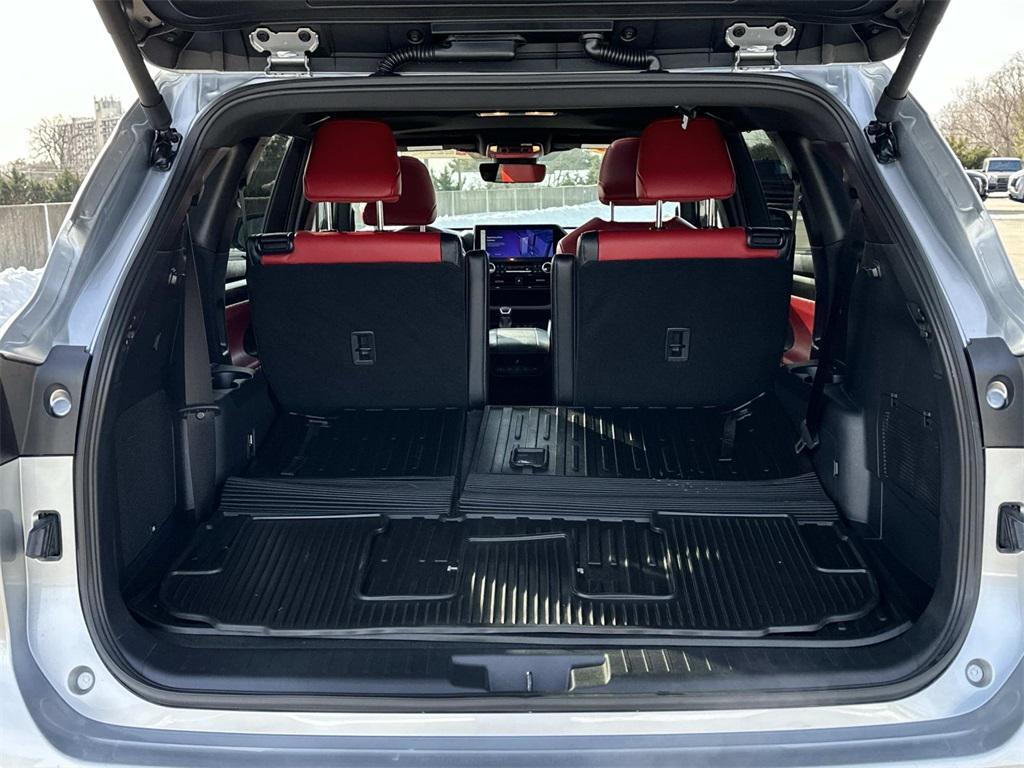 used 2025 Toyota Highlander car, priced at $49,000