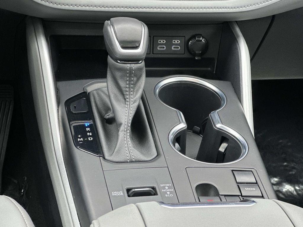 used 2023 Toyota Highlander car, priced at $38,300