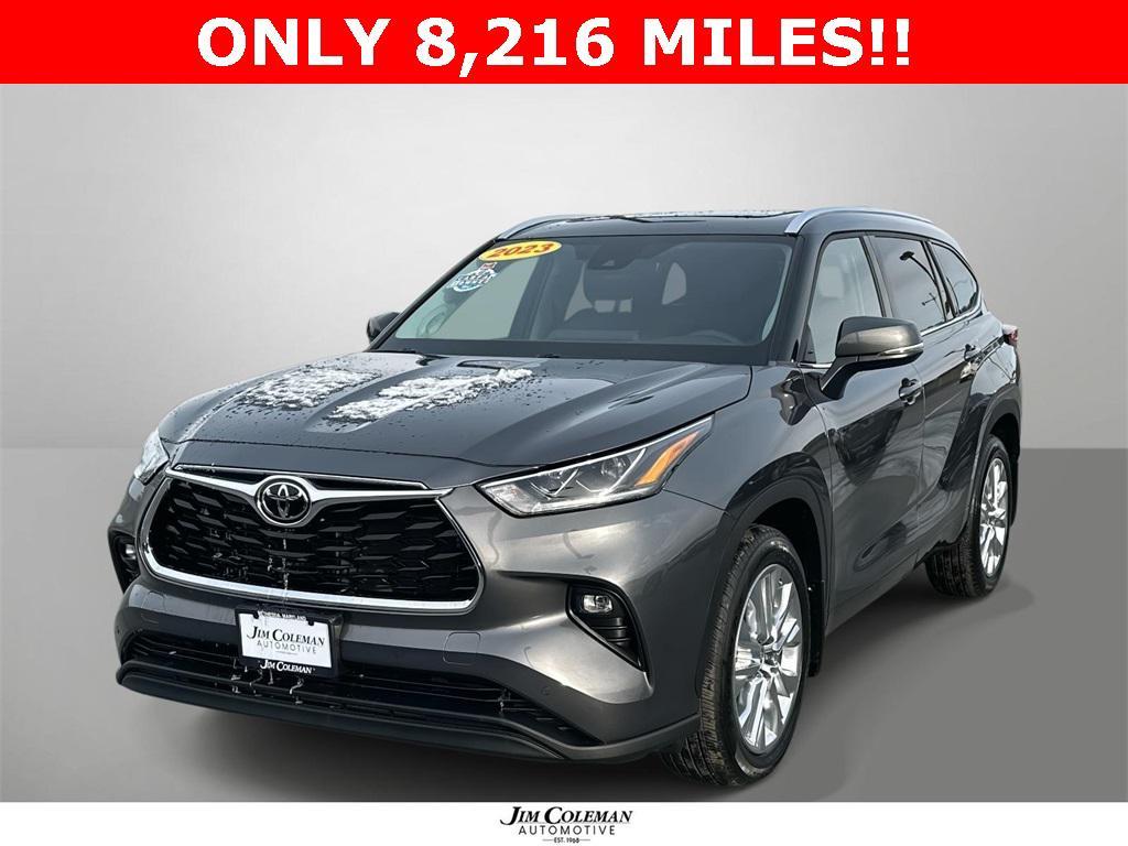 used 2023 Toyota Highlander car, priced at $44,000