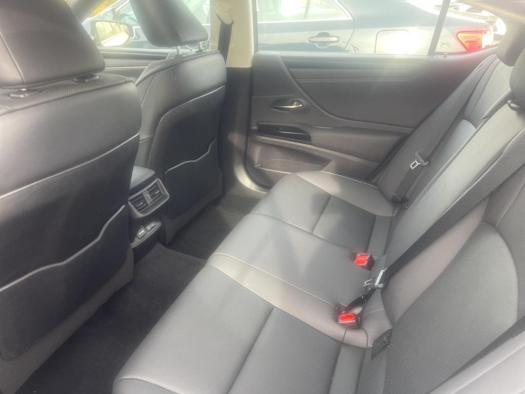 used 2023 Lexus ES 350 car, priced at $40,500