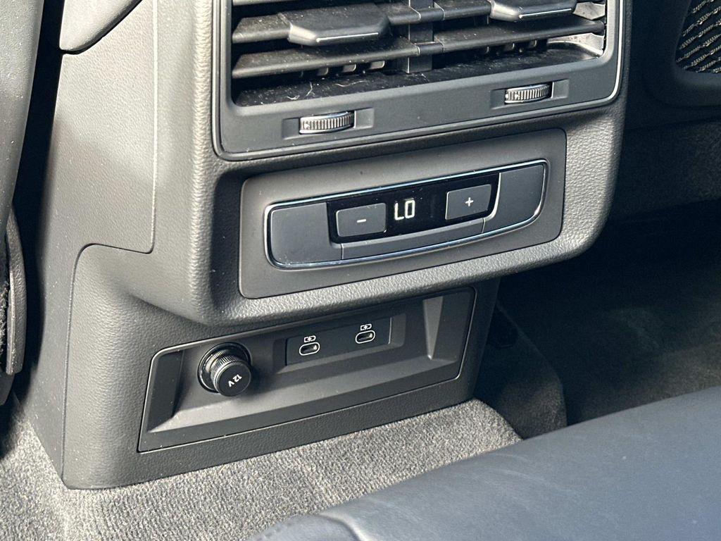 used 2025 Audi Q7 car, priced at $46,300