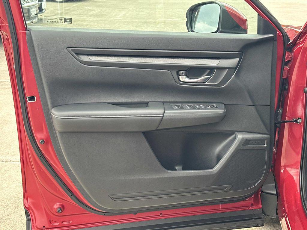 used 2025 Honda CR-V car, priced at $32,800