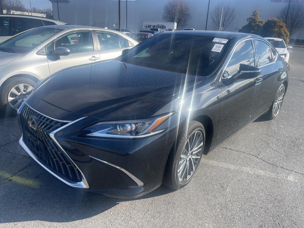 used 2024 Lexus ES 300h car, priced at $42,750