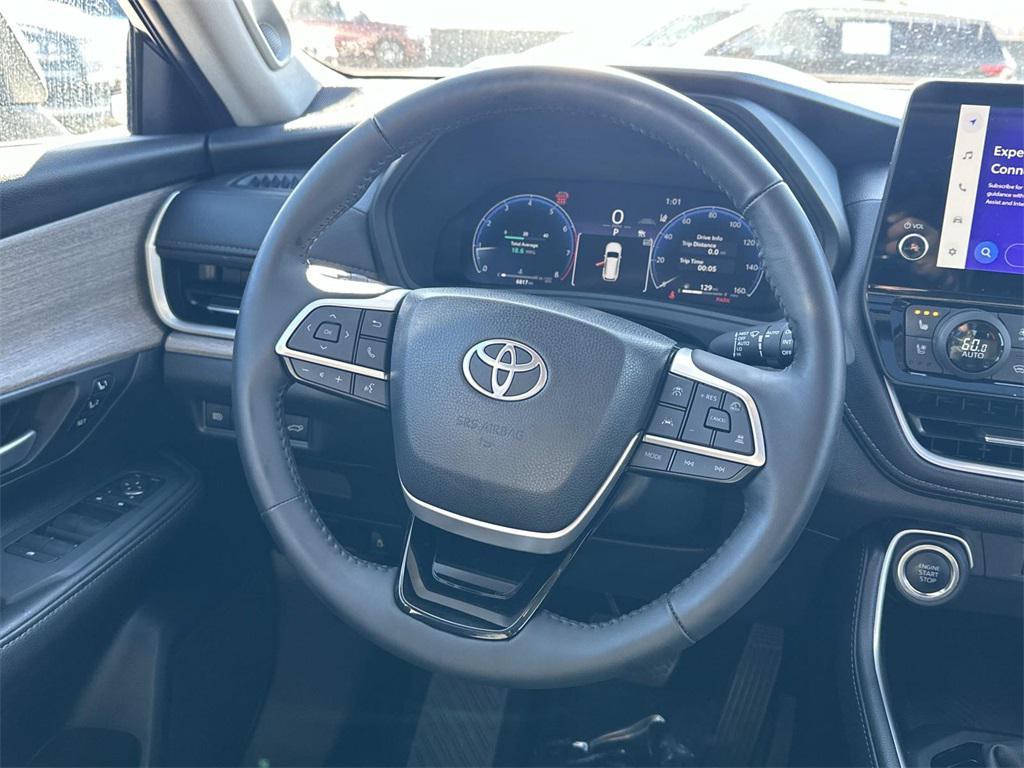 used 2025 Toyota Grand Highlander car, priced at $51,985