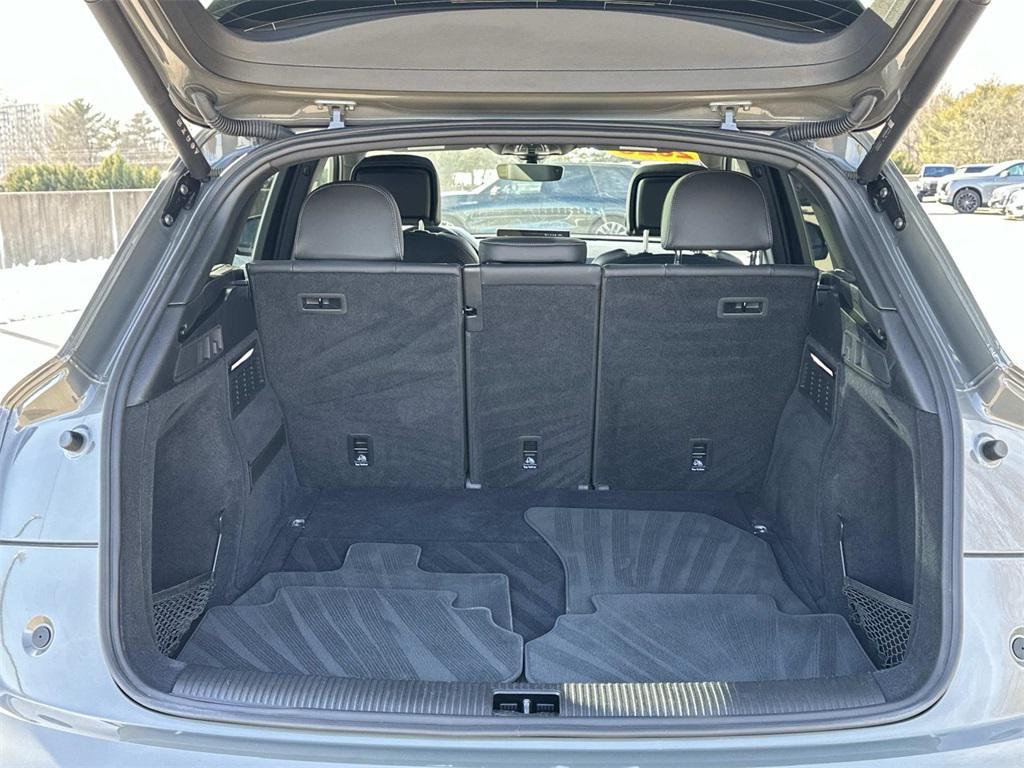 used 2025 Audi Q5 car, priced at $36,500