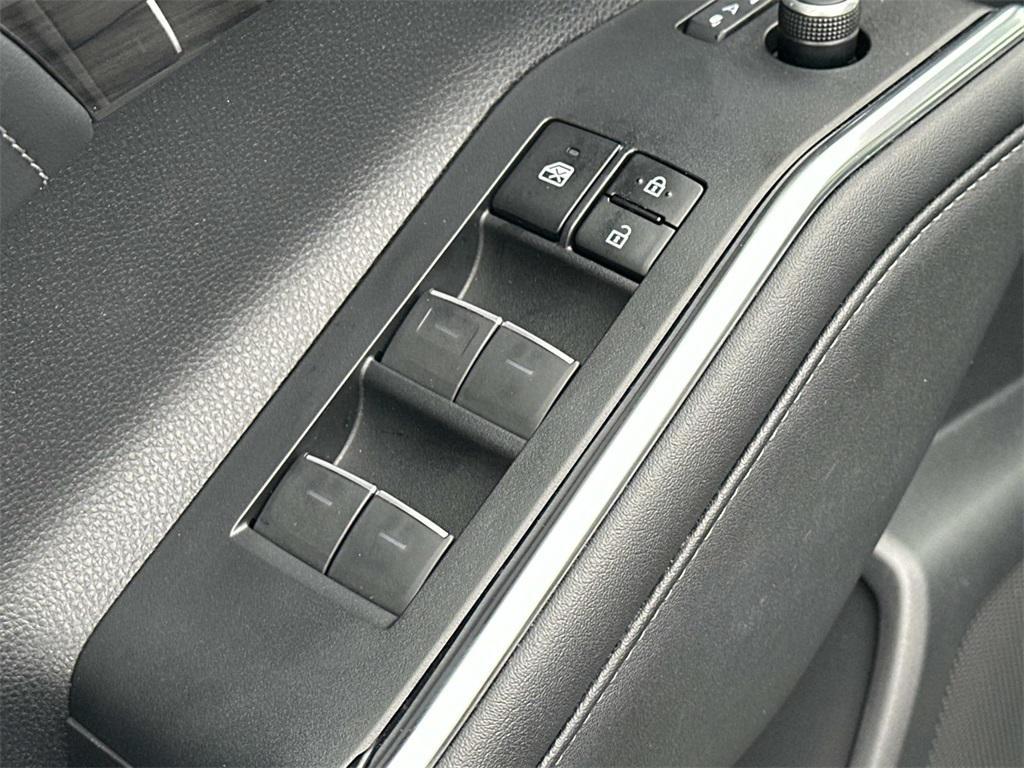 used 2023 Toyota Highlander Hybrid car, priced at $45,750