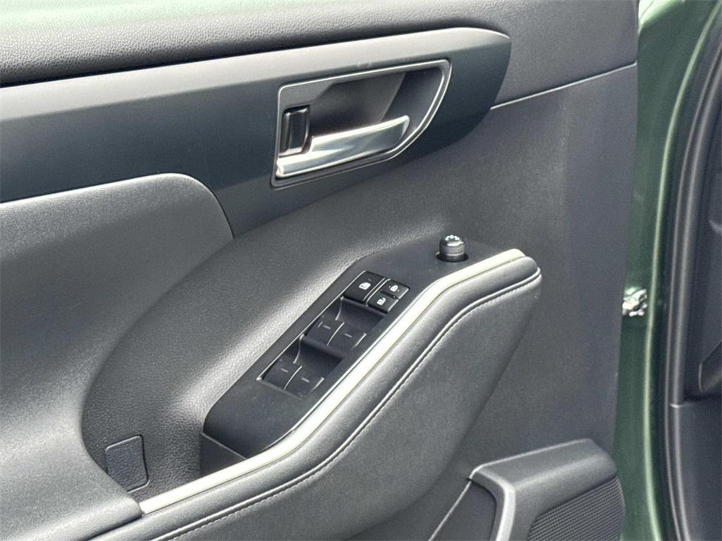 used 2024 Toyota Highlander car, priced at $36,000
