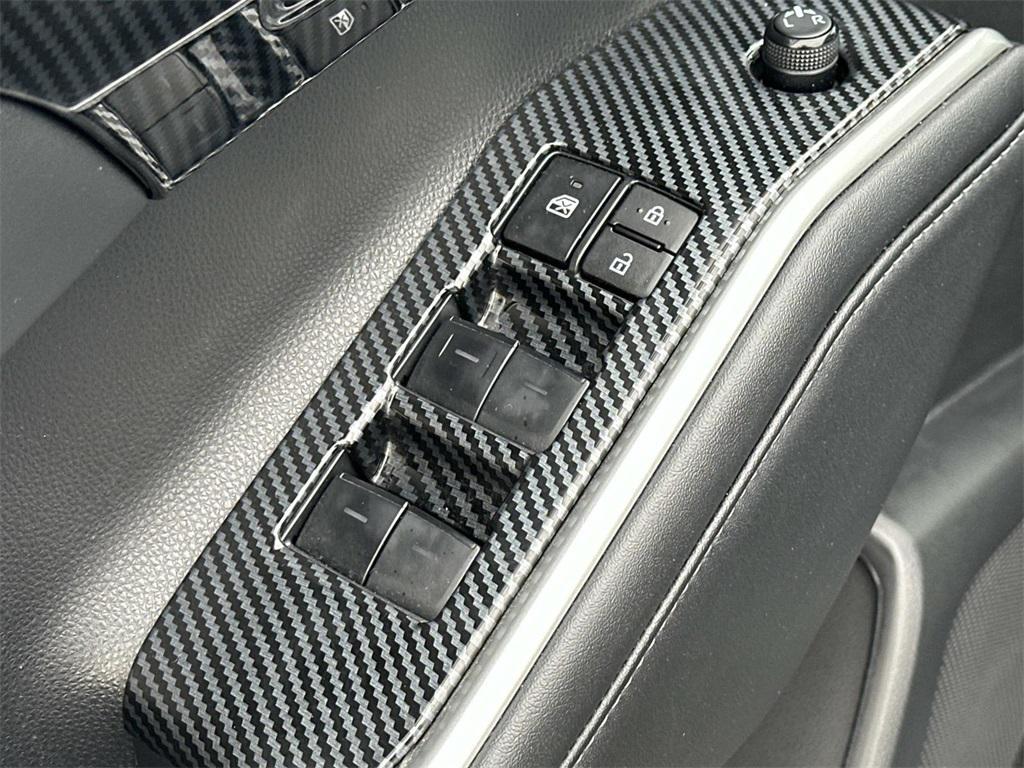 used 2023 Toyota Highlander car, priced at $39,894