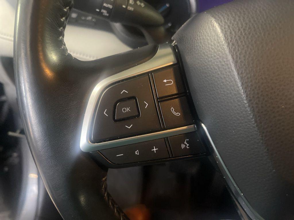 used 2021 Toyota Highlander Hybrid car, priced at $35,500