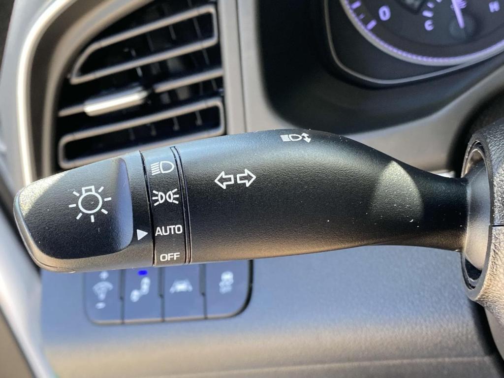 2019 Quartz White Hyundai ELANTRA
