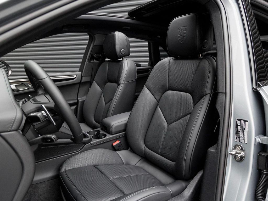 new 2026 Porsche Macan car