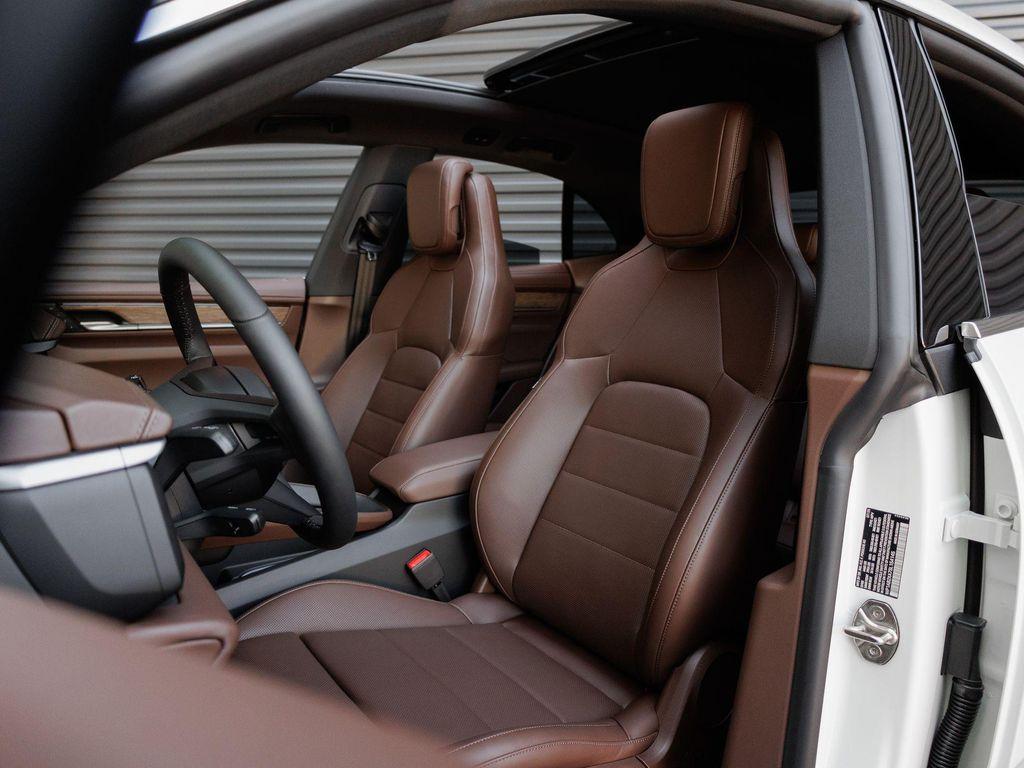 used 2025 Porsche Macan car, priced at $86,990