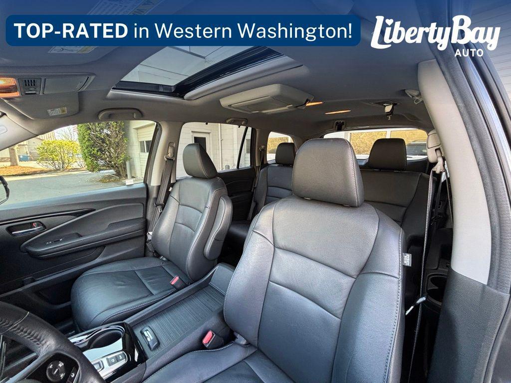 used 2022 Honda Pilot car, priced at $31,998