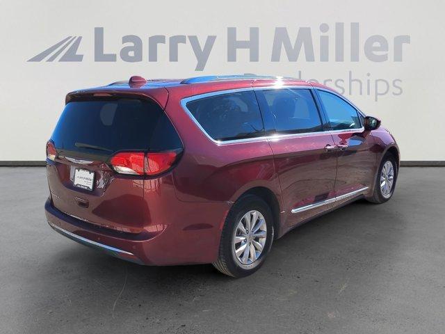 used 2018 Chrysler Pacifica car, priced at $13,257