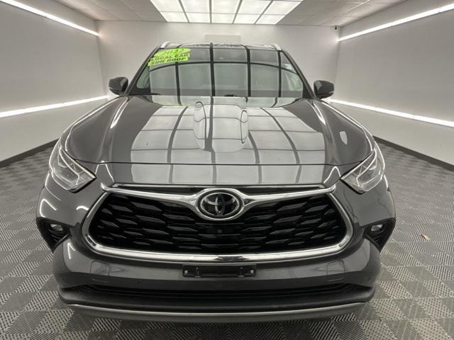 used 2022 Toyota Highlander car, priced at $35,000