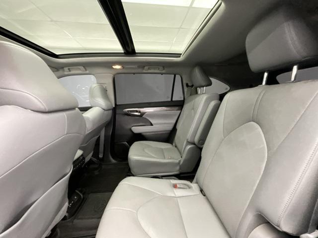 used 2022 Toyota Highlander car, priced at $35,000