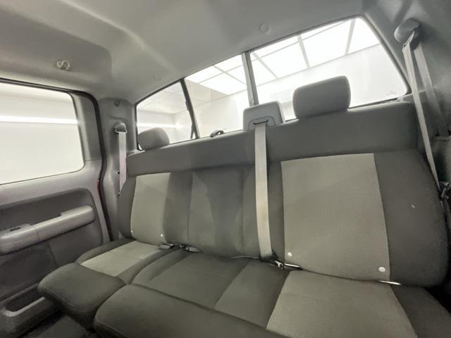 used 2006 Ford F-150 car, priced at $7,500