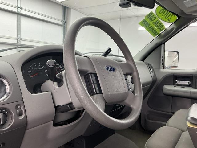 used 2006 Ford F-150 car, priced at $8,000