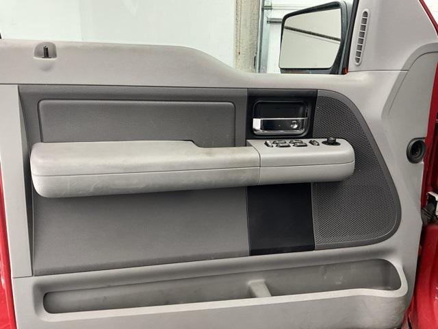 used 2006 Ford F-150 car, priced at $8,000