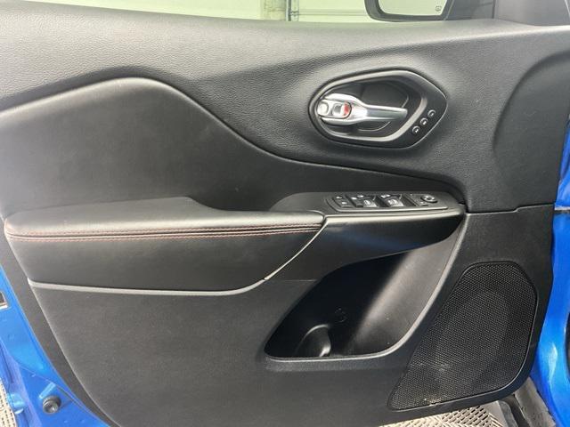 used 2019 Jeep Cherokee car, priced at $17,500