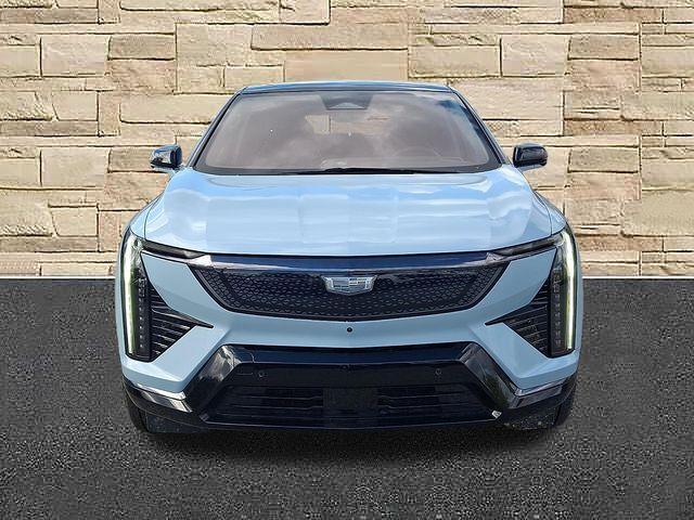 used 2025 Cadillac OPTIQ car, priced at $46,000
