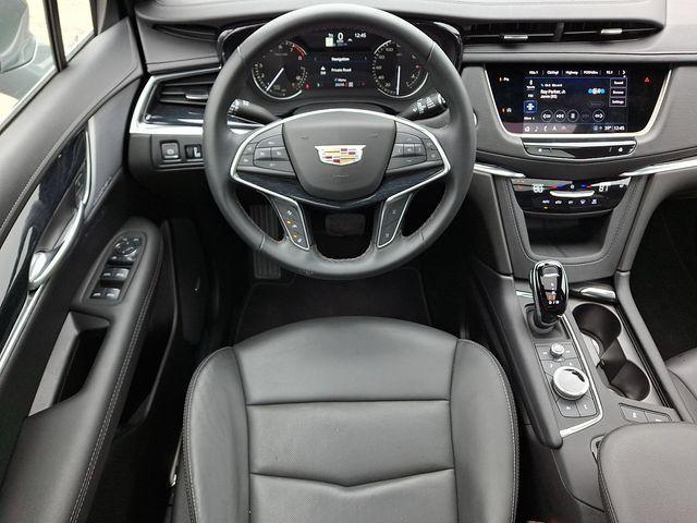 used 2025 Cadillac XT5 car, priced at $39,500