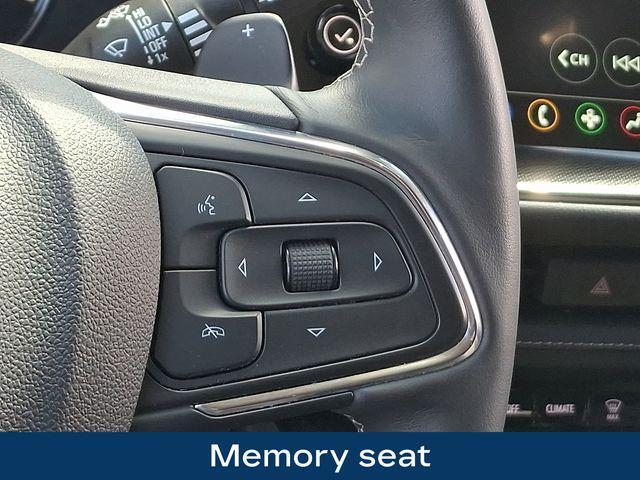 used 2023 Buick Envision car, priced at $26,000