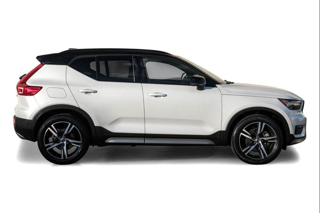 used 2021 Volvo XC40 car, priced at $23,399