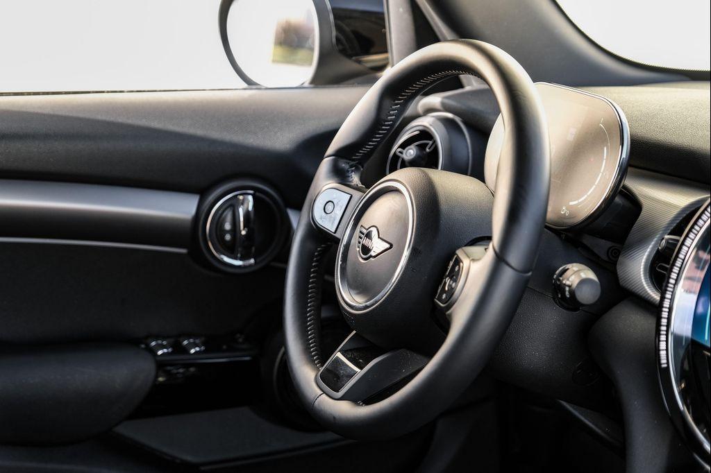 used 2022 MINI Hardtop car, priced at $18,599