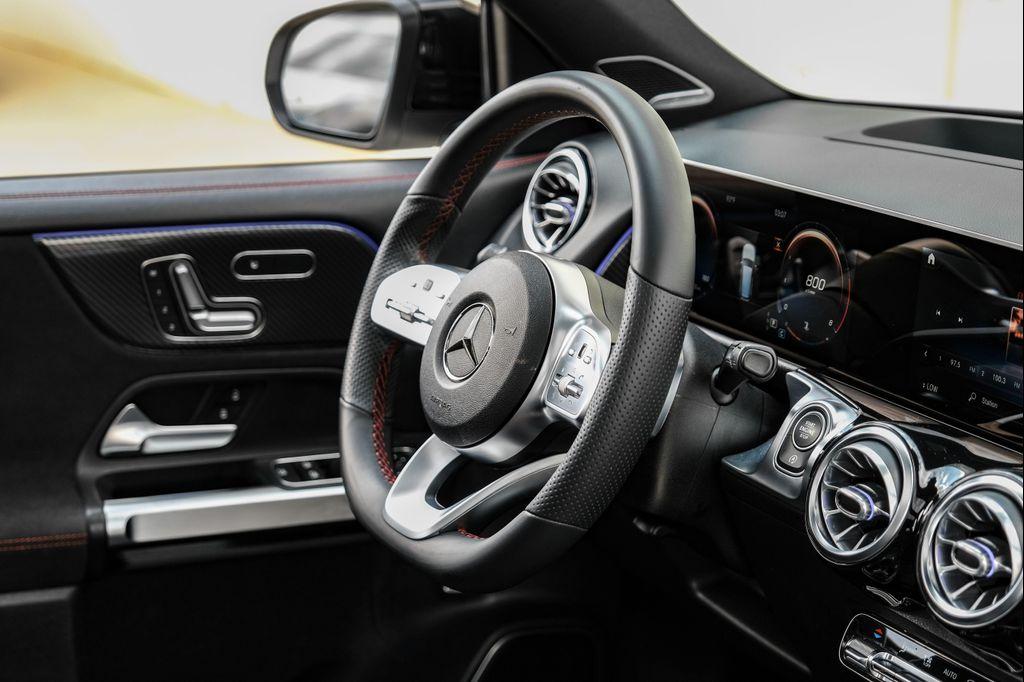 used 2020 Mercedes-Benz GLB 250 car, priced at $20,499
