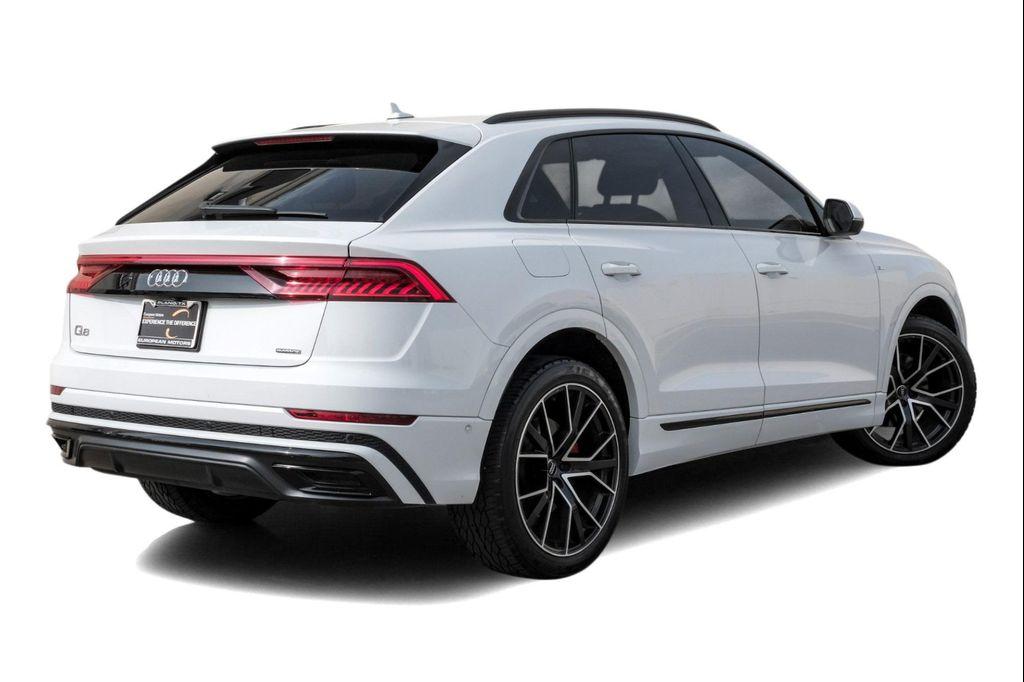 2019 Glacier White Metallic Audi Q8
