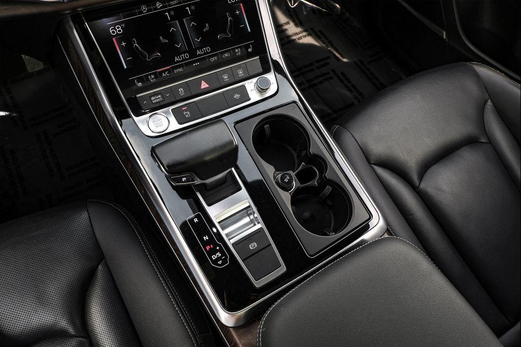 2019 Glacier White Metallic Audi Q8
