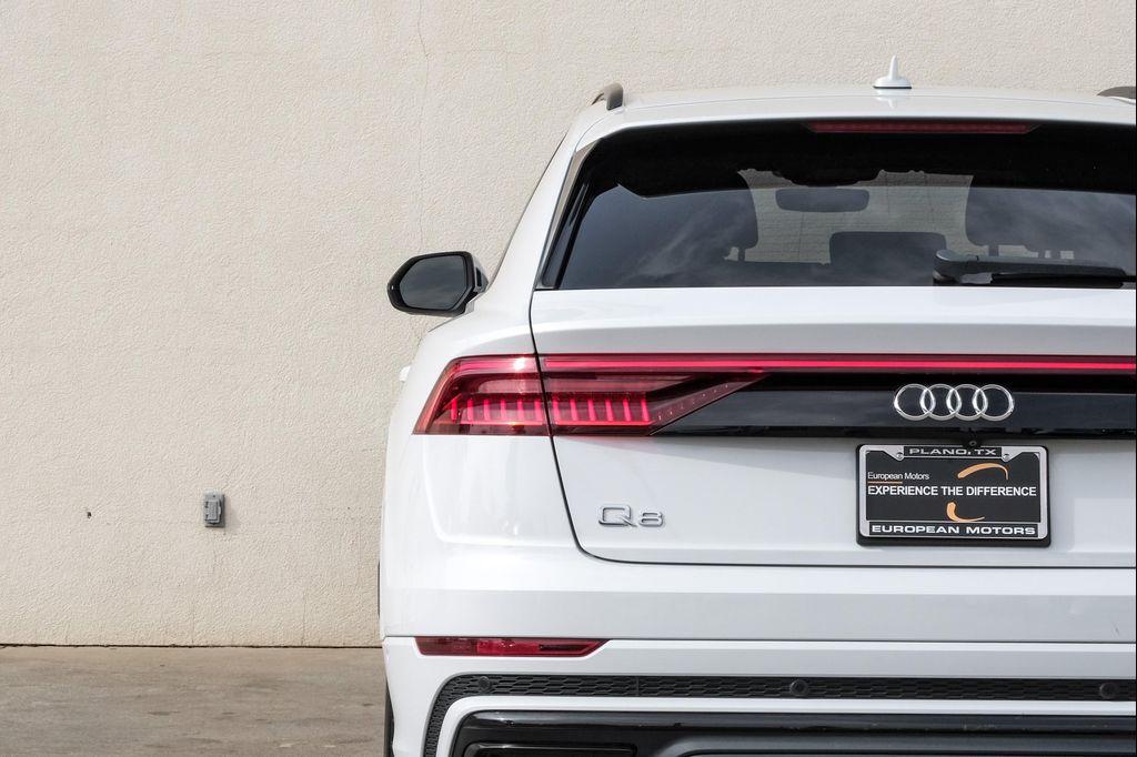 2019 Glacier White Metallic Audi Q8