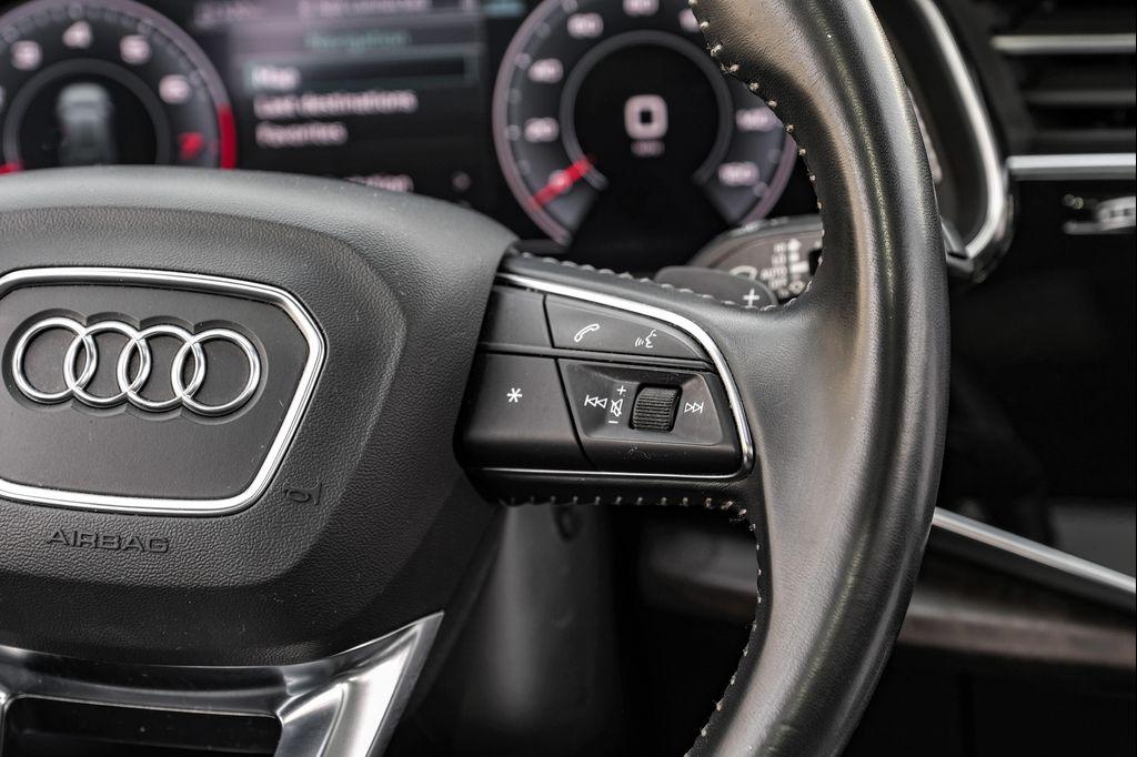 2019 Glacier White Metallic Audi Q8