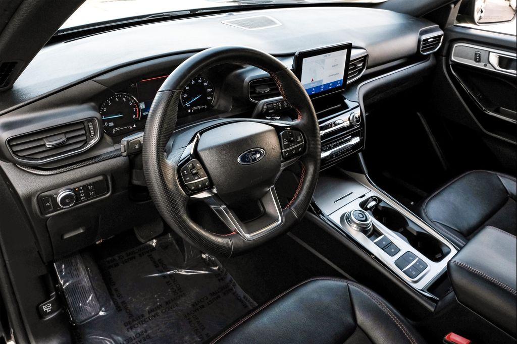 used 2022 Ford Explorer car, priced at $20,995