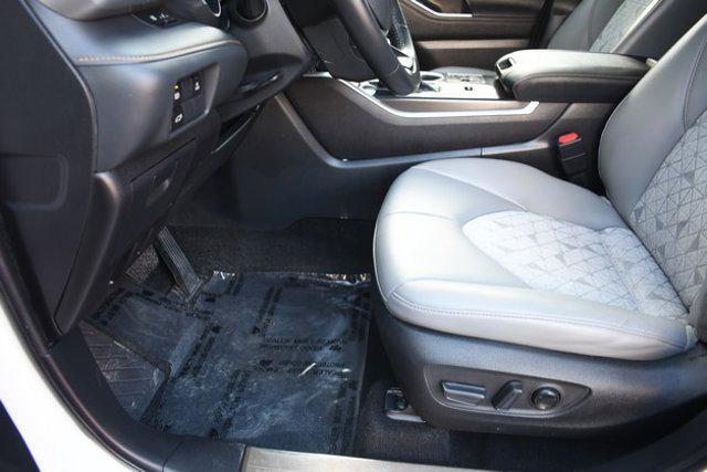 used 2023 Toyota Highlander Hybrid car, priced at $34,999