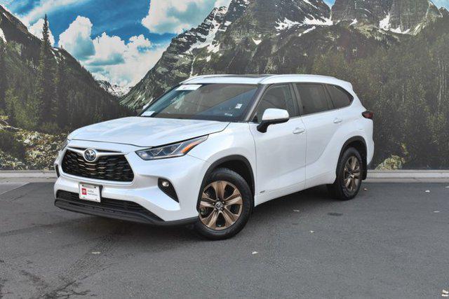 used 2023 Toyota Highlander Hybrid car, priced at $34,999