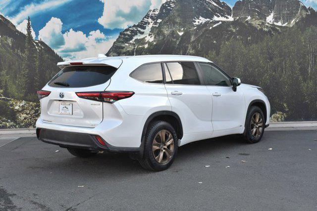 used 2023 Toyota Highlander Hybrid car, priced at $34,999
