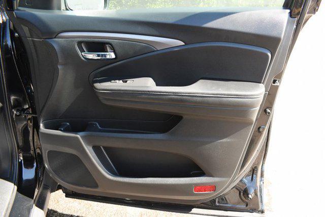 used 2025 Honda Ridgeline car, priced at $35,498