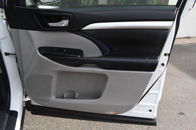 used 2019 Toyota Highlander car, priced at $22,999