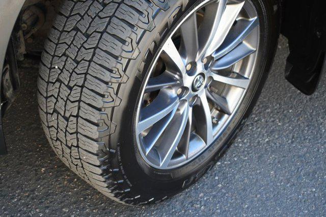 used 2019 Toyota Highlander car, priced at $27,499