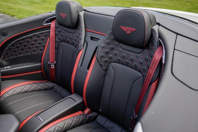 Bentley Continental GT view 62