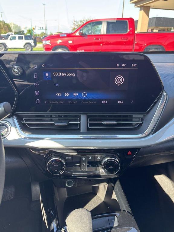 used 2025 Chevrolet Trax car, priced at $23,776