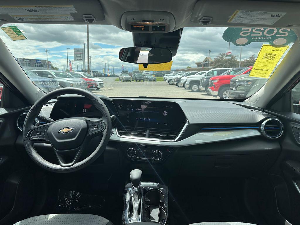 used 2025 Chevrolet Trax car, priced at $22,776