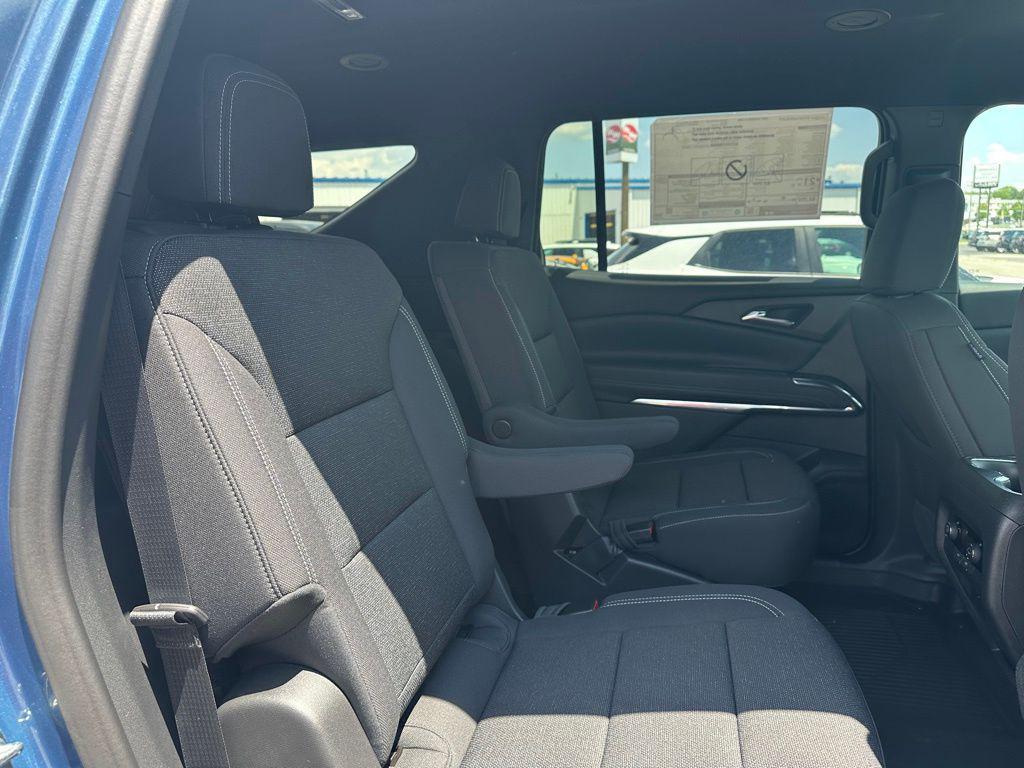 new 2026 Chevrolet Traverse car, priced at $44,740