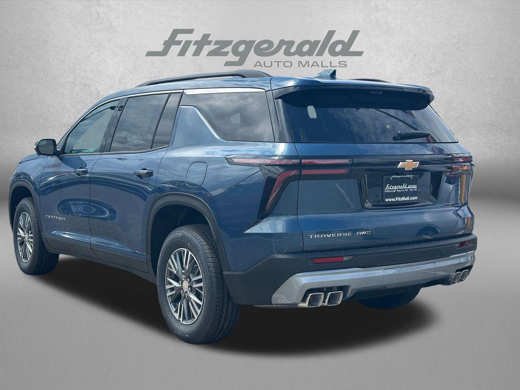 new 2026 Chevrolet Traverse car, priced at $44,740