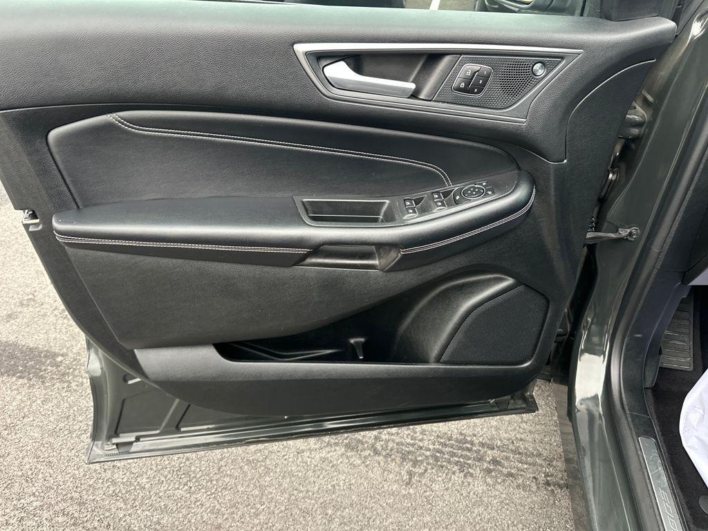used 2023 Ford Edge car, priced at $25,776
